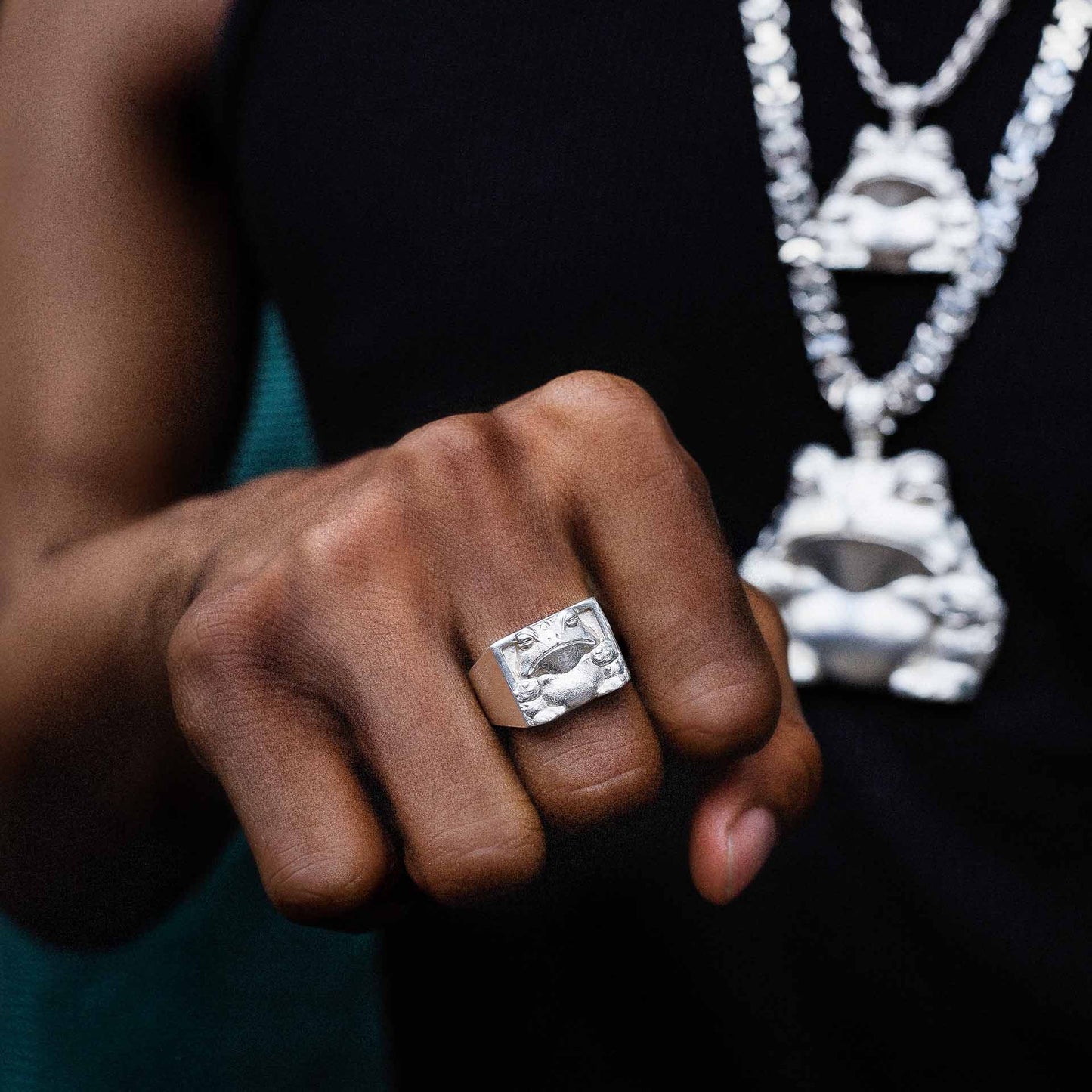 OUTSIDE THE BOX RING